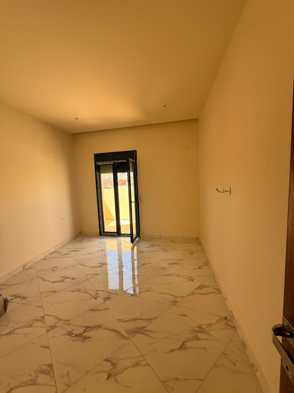 Appartement F3 de 102 m² à Millenium – Double façade au 7ème étage | 18 800 000 DZD